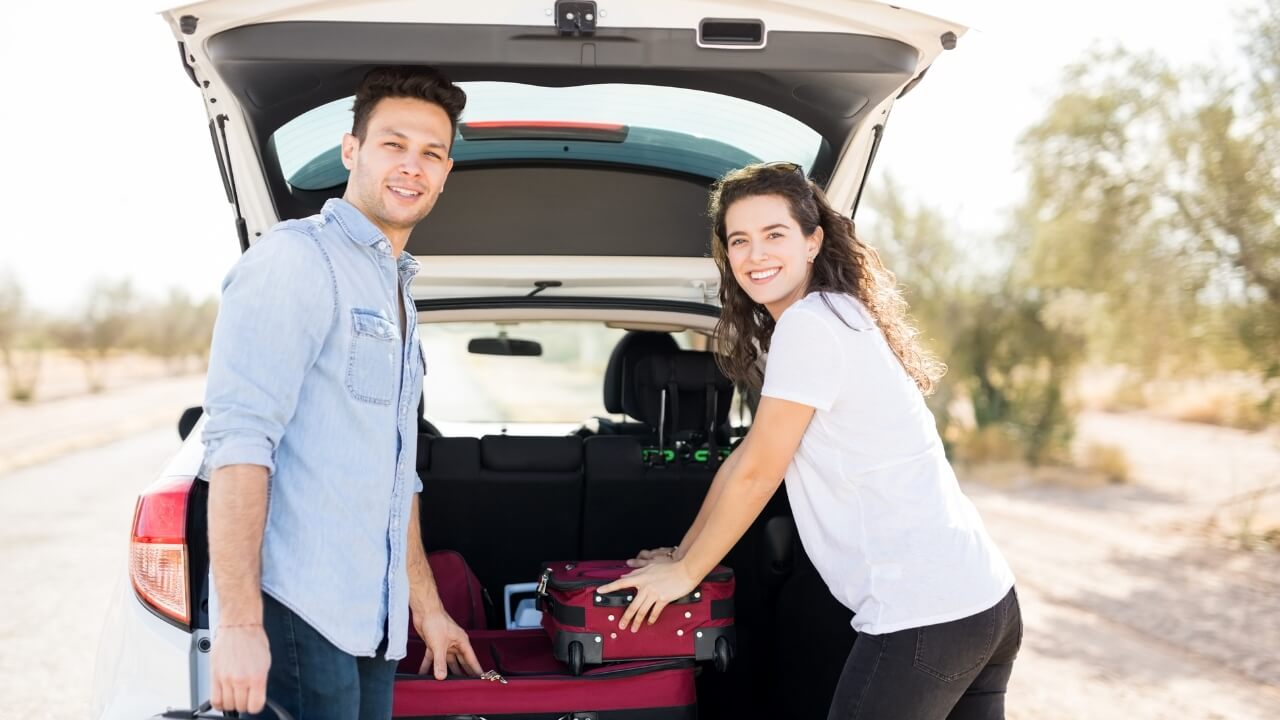 Melhor Época do Ano para Viajar e Alugar Carro com Desconto