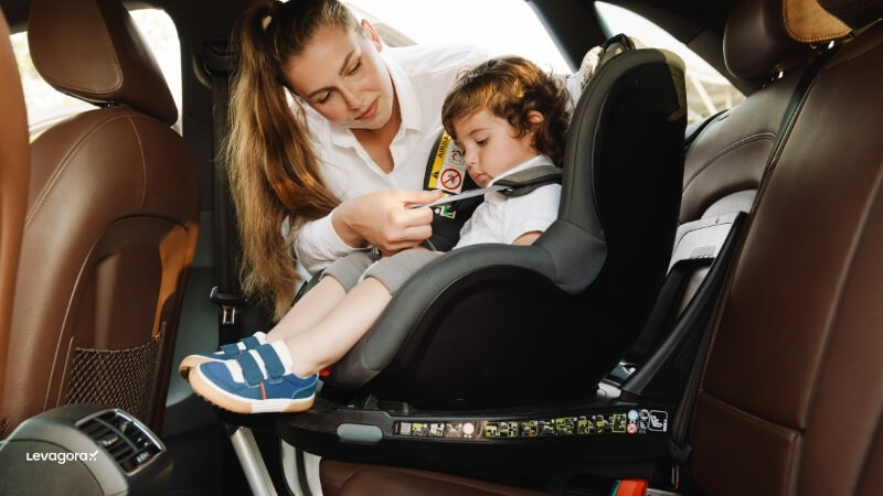 Checklist antes de retirar o carro alugado com criança