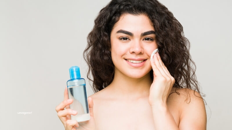 Como usar a água micelar corretamente