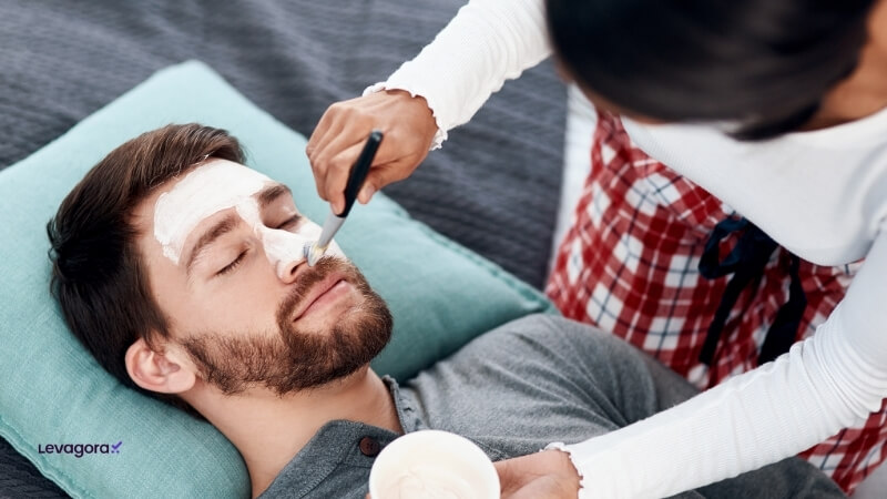 Argila facial para homens eles também podem usar